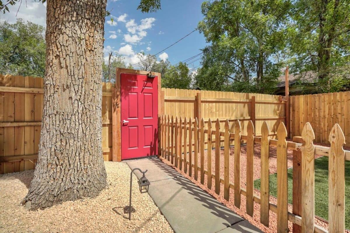 Charming Half Pint Downtown Stay Pet Friendly Colorado Springs Exterior foto